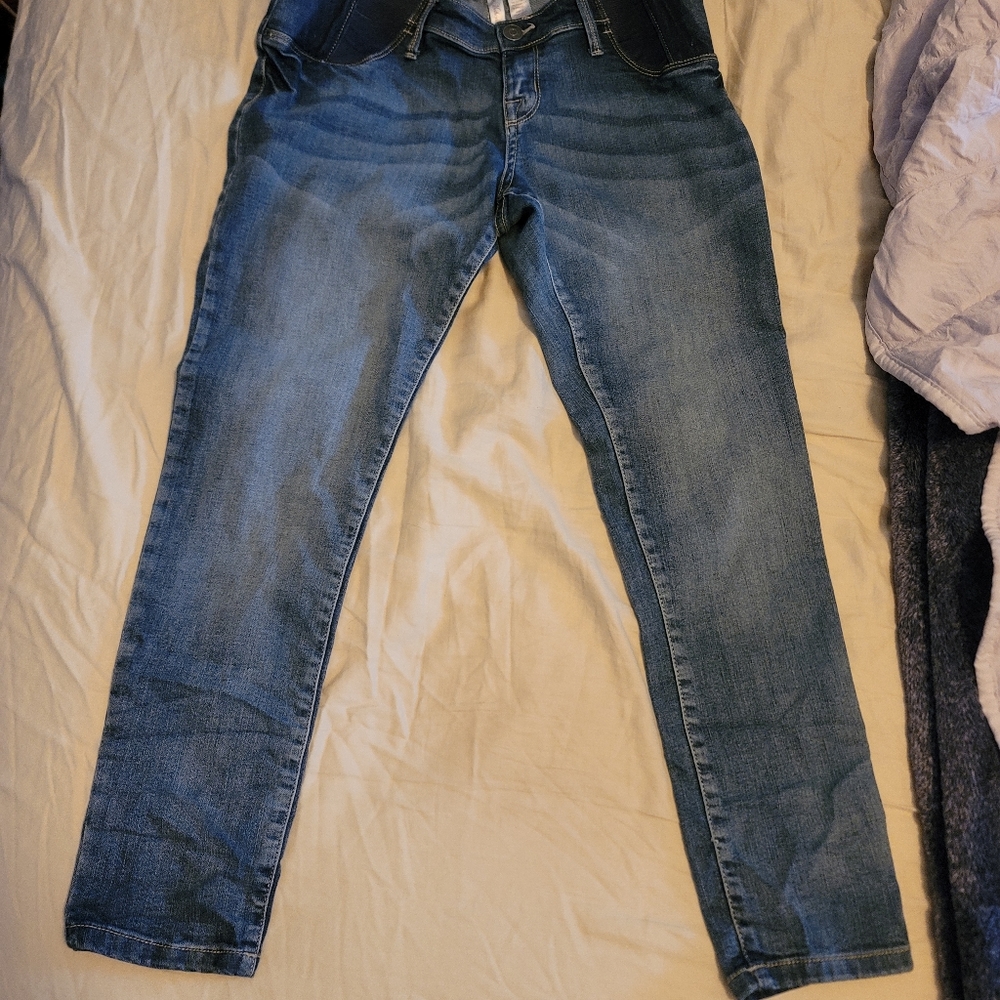Maternity jeans